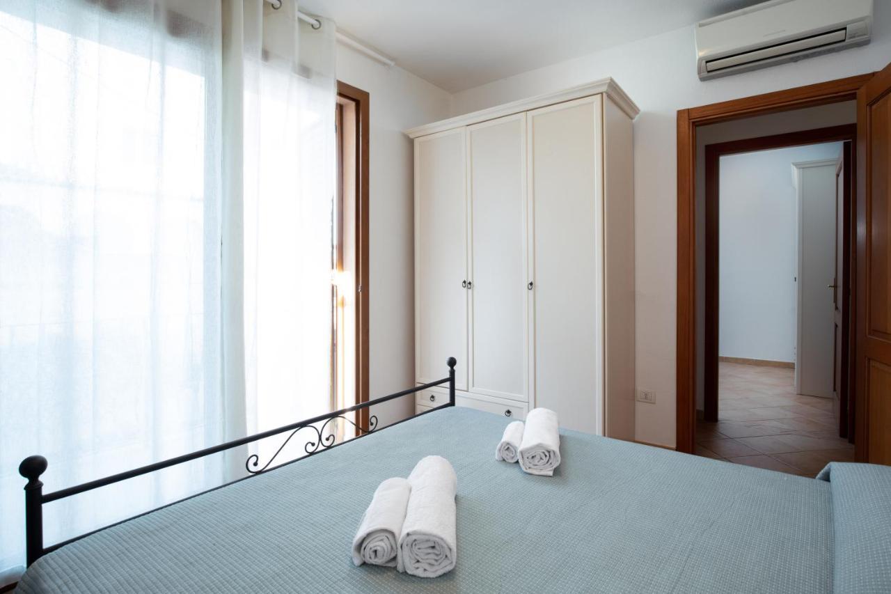 Homey Experience - Central Stay La Maddalena  Exterior photo