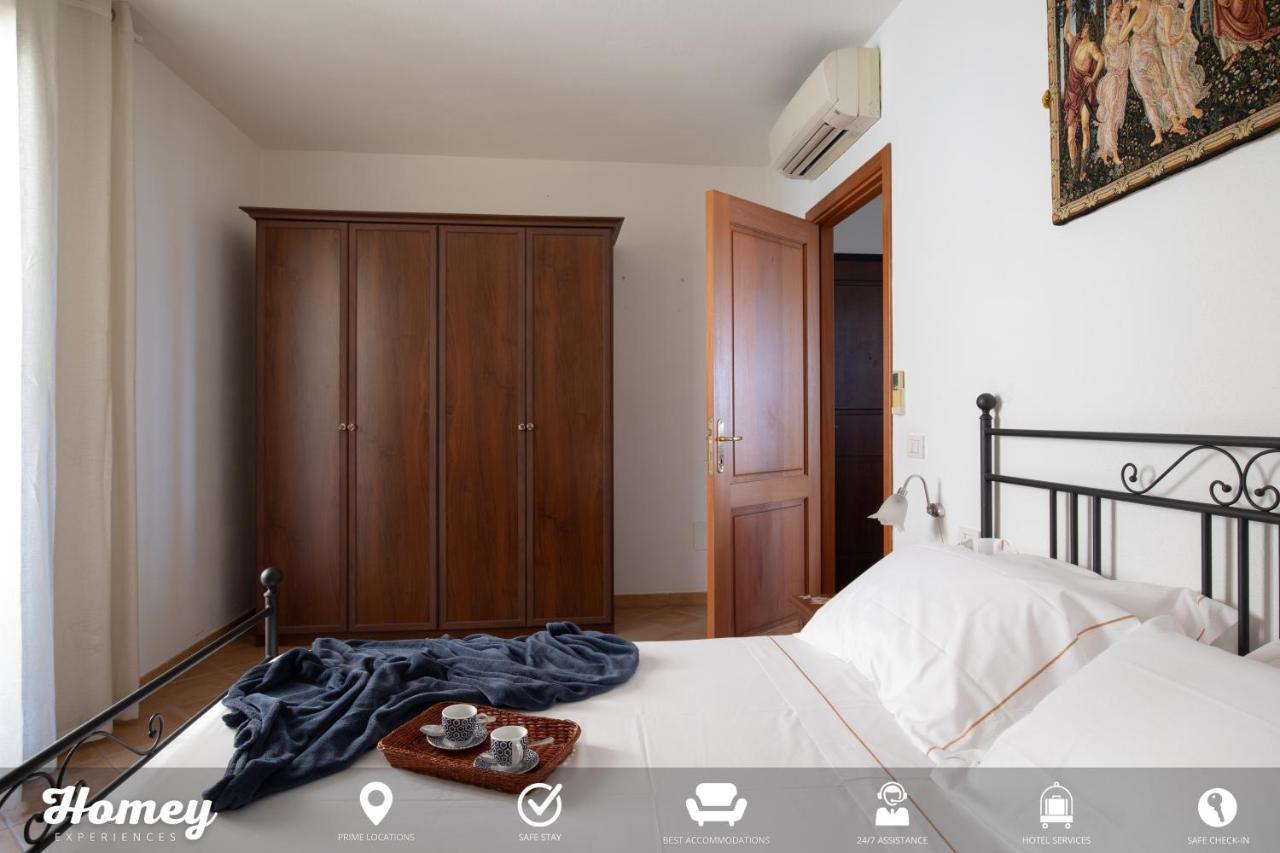 Homey Experience - Central Stay La Maddalena  Exterior photo